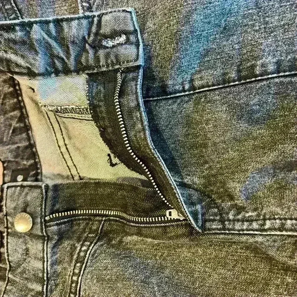 NWT Retrofete Tessa shorts in faded black cut off distressed style - Picture 4 of 7